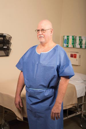 GRAHAM MEDICAL NON-WOVEN EXAMINATION GOWN