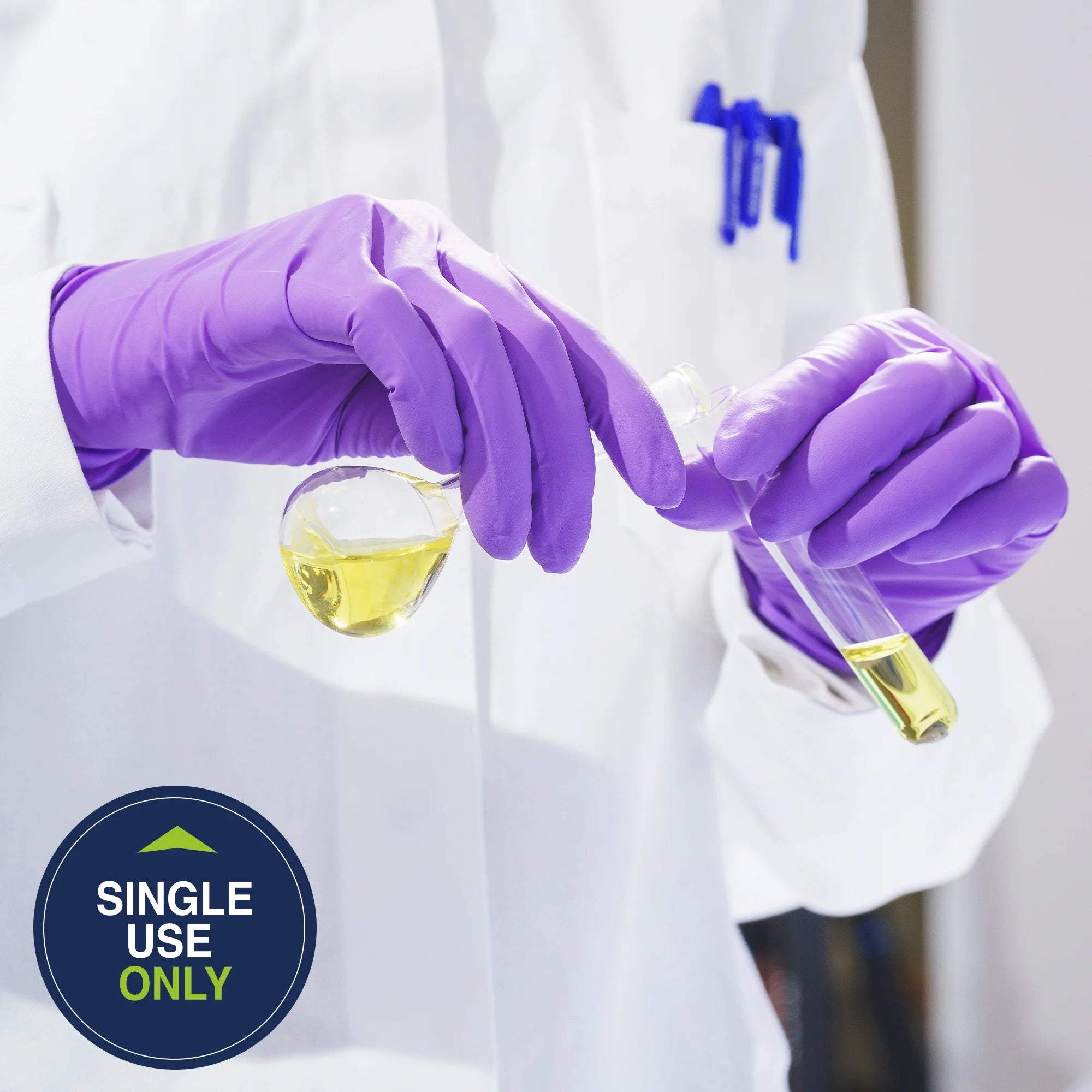 Halyard PURPLE NITRILE* Exam Gloves – Powder-Free, Non-Sterile, Medium (SKU: 55080)