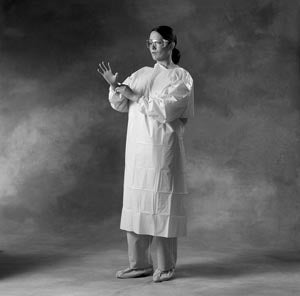 HALYARD IMPERVIOUS GOWN